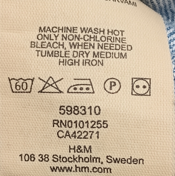 Cute H&M Fitted Denim Jacket + FREE GIFT - Picture 13 of 14